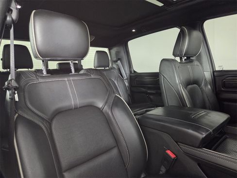 Used 2021 RAM 1500 Limited w/ Night Edition image 32