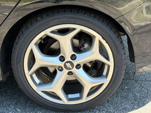 Used 2016 Ford Focus ST FWD image 10