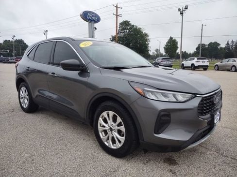 Used 2023 Ford Escape Active FWD image 5