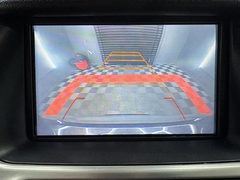 Used 2017 GMC Yukon SLE w/ HD Trailering Package image 27