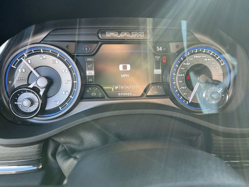 Used 2022 RAM 1500 Limited image 12