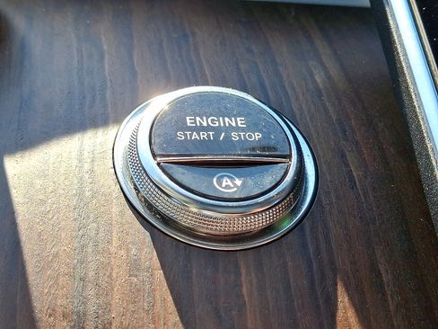 Certified 2026 Mercedes-Benz C 300 4MATIC Sedan image 23