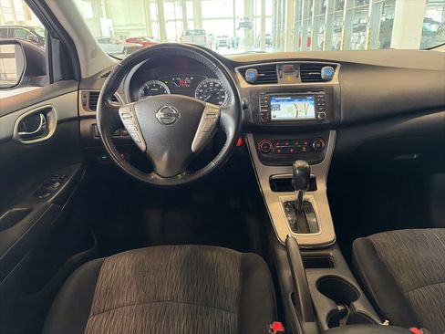 Used 2015 Nissan Sentra SV w/ Navigation Package image 10