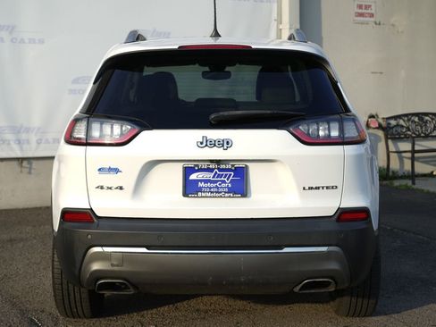 Used 2019 Jeep Cherokee Limited AWD/4WD image 6