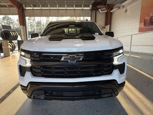 New 2026 Chevrolet Silverado 1500 LT Trail Boss w/ Convenience Package II AWD/4WD image 2