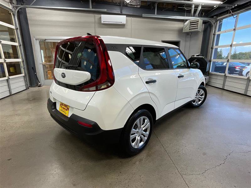 Used 2020 Kia Soul LX FWD image 5
