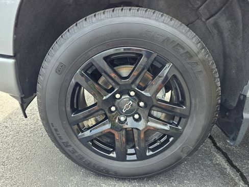 Used 2024 Chevrolet Silverado 1500 Custom AWD/4WD image 11