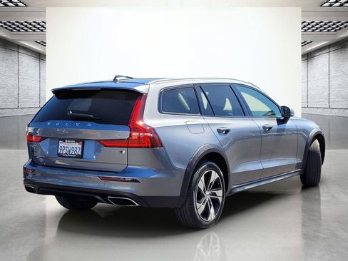 Used 2021 Volvo V60 T5 Cross Country w/ Climate Package AWD/4WD image 7