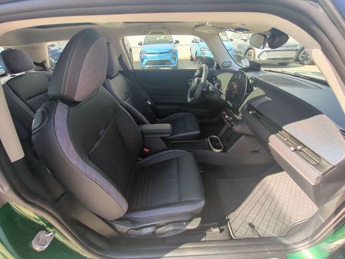 Used 2025 MINI Cooper S image 32