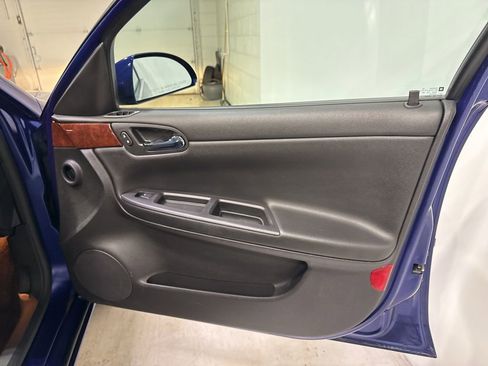 Used 2007 Chevrolet Impala LT image 40