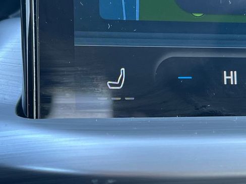 Used 2024 Ford Escape Platinum image 26