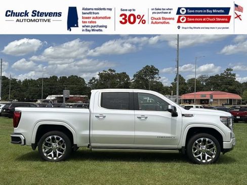 Used 2023 GMC Sierra 1500 Denali w/ Denali Reserve Package AWD/4WD image 4