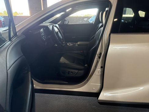 Used 2025 Lexus RX 350 Premium w/ Accessory Package (Z1) image 3