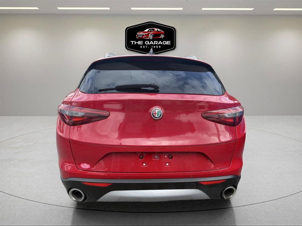Used 2018 Alfa Romeo Stelvio Ti AWD/4WD image 4