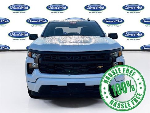 Used 2022 Chevrolet Silverado 1500 Custom RWD image 2