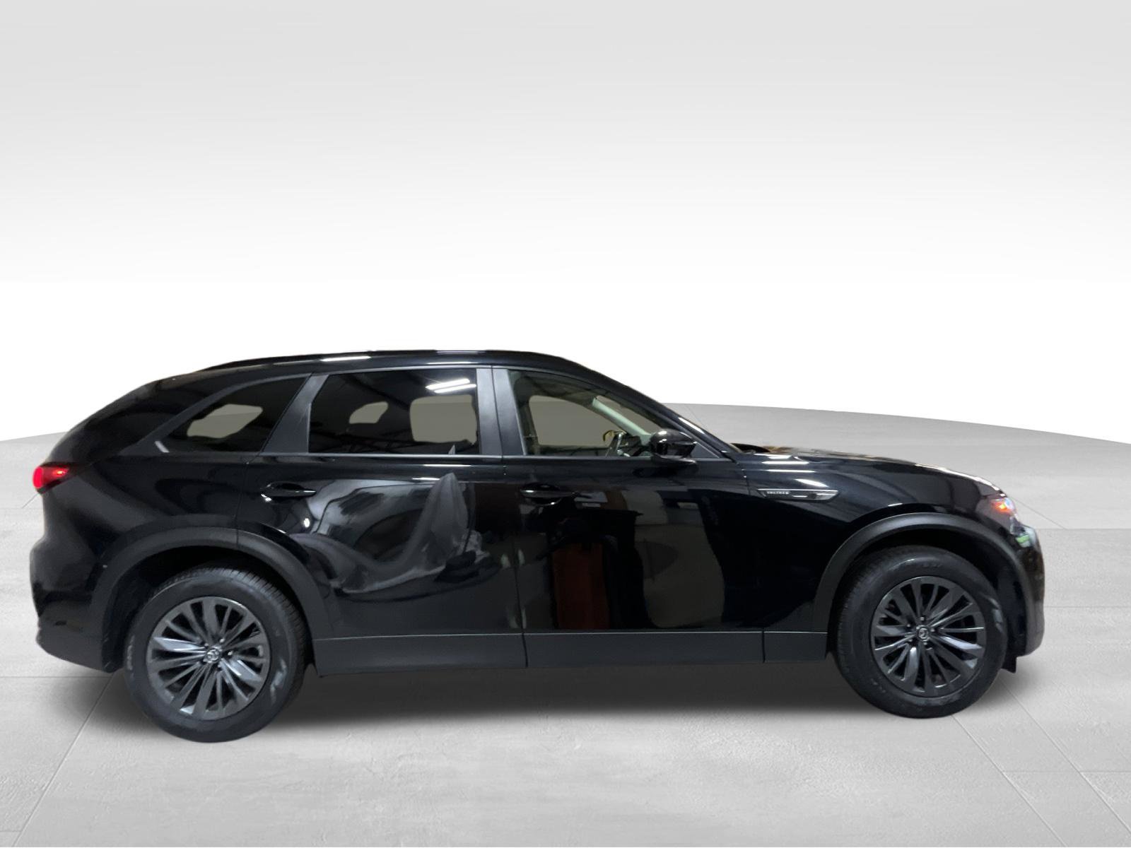 Certified 2025 MAZDA CX-70 3.3 Turbo w/ Preferred Package AWD/4WD image 4