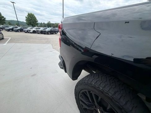 Used 2020 Chevrolet Silverado 1500 High Country w/ Technology Package AWD/4WD image 18
