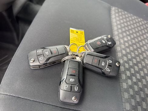 Used 2024 Ford Transit 250 Low Roof w/ Exterior Upgrade Package image 27