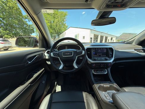 Used 2023 GMC Acadia SLT w/ Elevation Edition AWD/4WD image 2