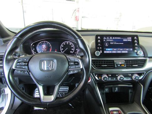 Used 2020 Honda Accord Sport image 16