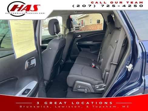 Used 2018 Dodge Journey SXT w/ Premium Group image 10