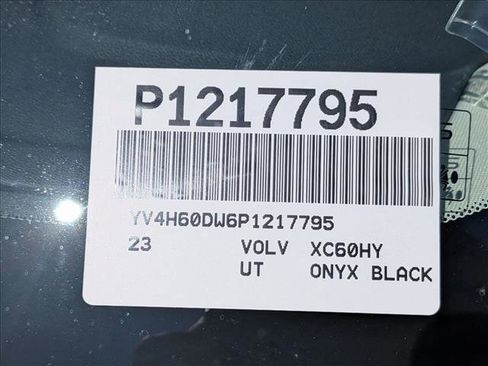 Used 2023 Volvo XC60 T8 Plus w/ Climate Package AWD/4WD image 23