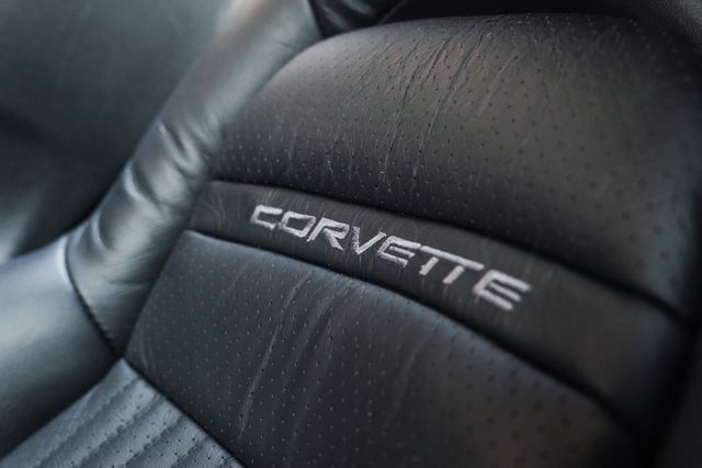 Used 2003 Chevrolet Corvette Coupe w/ Preferred Equipment Group RWD image 20