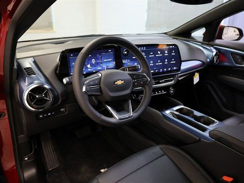 New 2026 Chevrolet Equinox EV LT w/ LPO, Blackout Package image 30