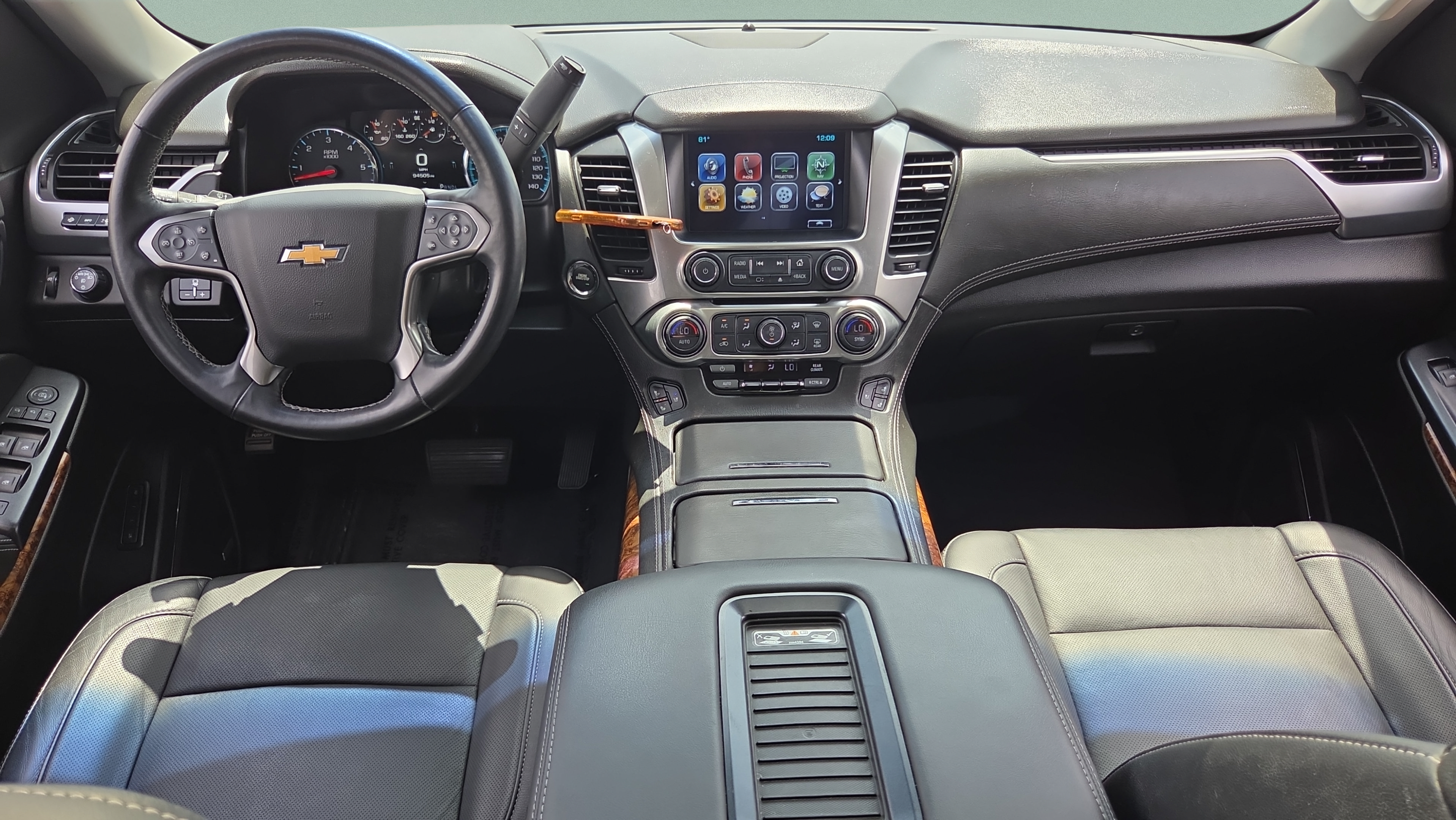 Used 2019 Chevrolet Tahoe Premier AWD/4WD image 16