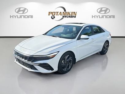 Certified 2025 Hyundai Elantra SEL