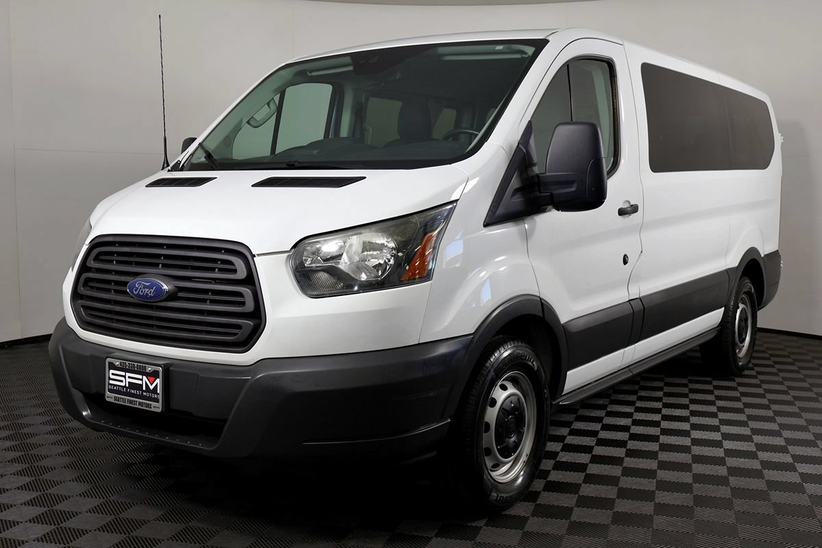 Used 2018 Ford Transit 150 XL RWD image 3