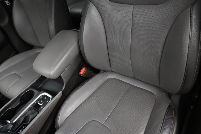 Used 2019 Hyundai Santa Fe FWD image 18