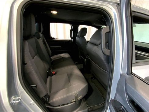 Used 2025 Toyota Tacoma SR5 AWD/4WD image 20