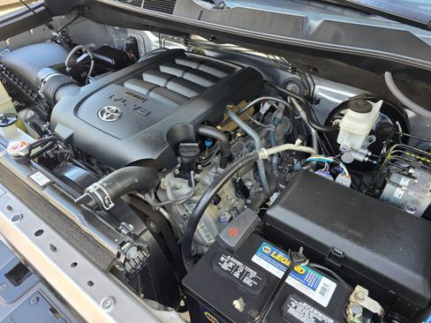 Used 2019 Toyota Tundra SR5 w/ SR5 Upgrade Package RWD image 33