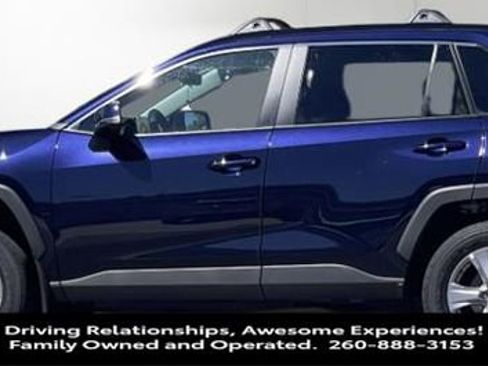 Used 2025 Toyota RAV4 XLE image 3