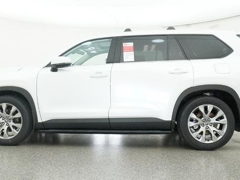 New 2026 Toyota Grand Highlander Limited image 4