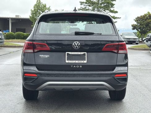 Used 2024 Volkswagen Taos S FWD image 4