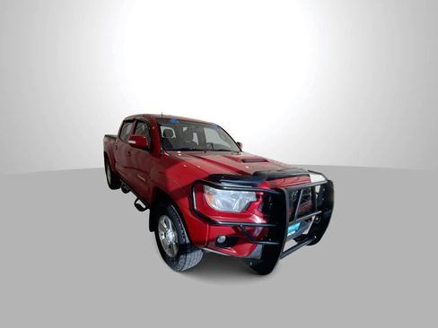 Used 2013 Toyota Tacoma 4x4 Double Cab w/ TRD Sport Pkg image 2