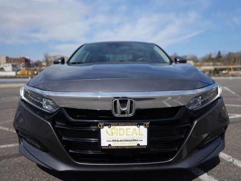 Used 2019 Honda Accord EX image 3