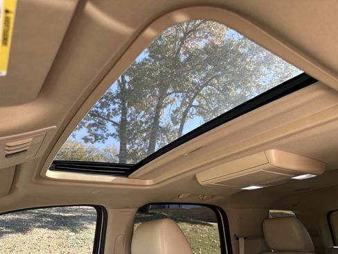 Used 2014 GMC Yukon Denali image 19