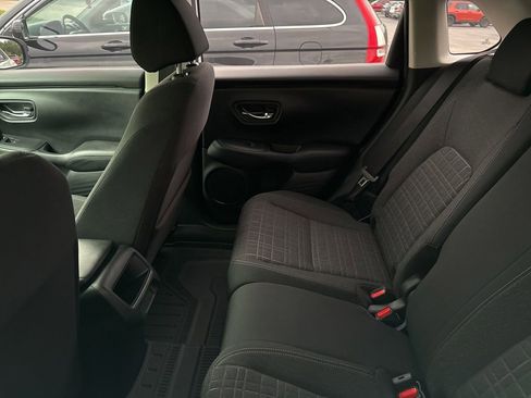 Used 2023 Honda HR-V LX image 14