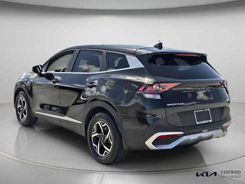 Certified 2025 Kia Sportage LX FWD image 8