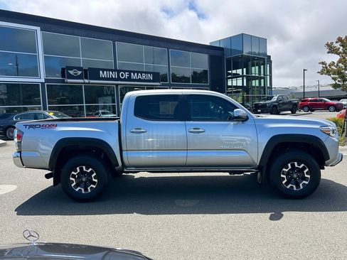 Used 2023 Toyota Tacoma TRD Off-Road AWD/4WD image 6