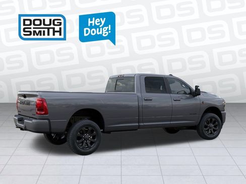 New 2026 RAM 3500 Laramie AWD/4WD image 4