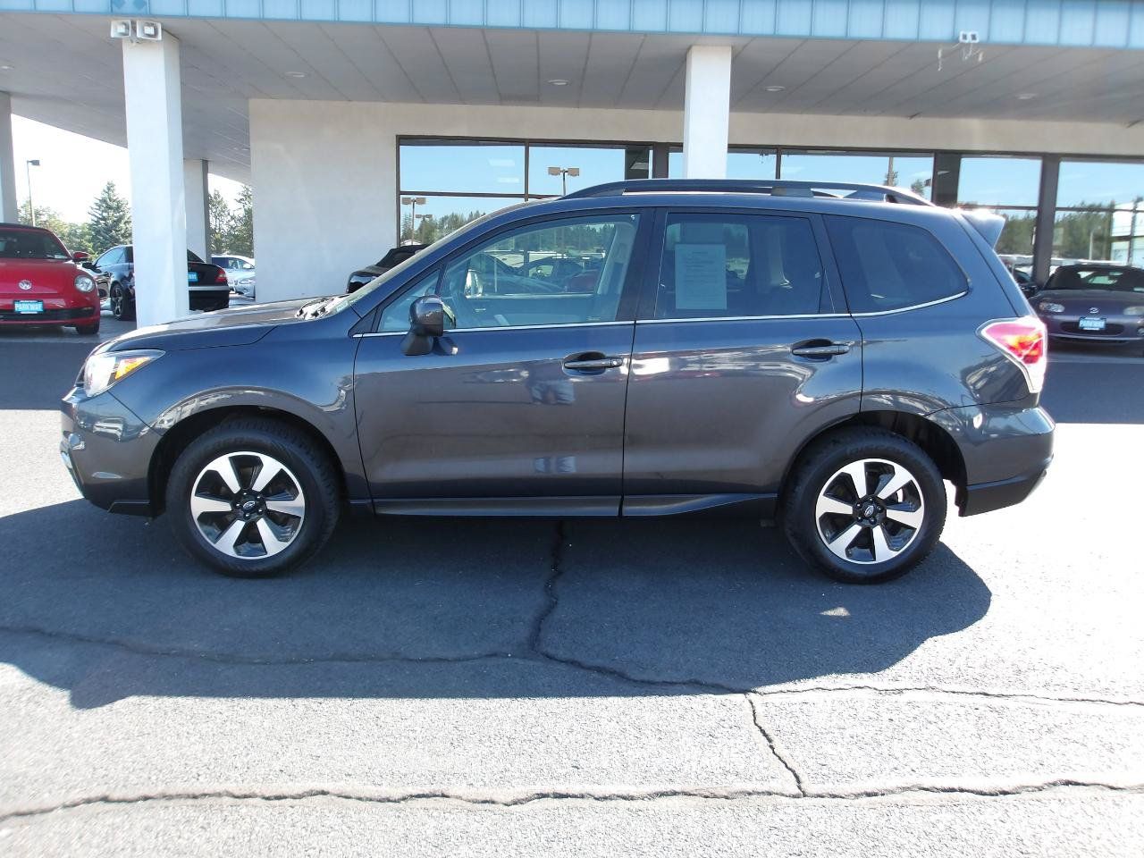 Used 2018 Subaru Forester 2.5i Limited AWD/4WD image 2