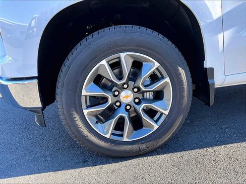 New 2025 Chevrolet Silverado 1500 LT image 8