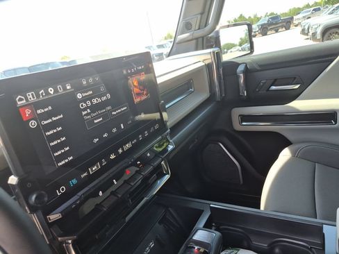 New 2026 GMC Hummer EV SUV AWD/4WD image 23