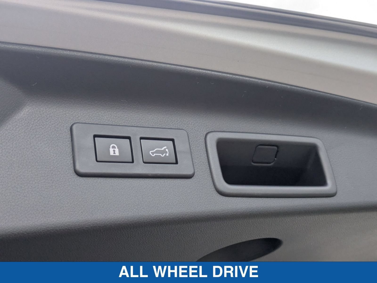 Certified 2025 Subaru Forester Premium AWD/4WD image 34