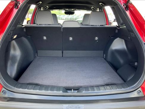 Used 2024 Toyota Corolla Cross SE image 34