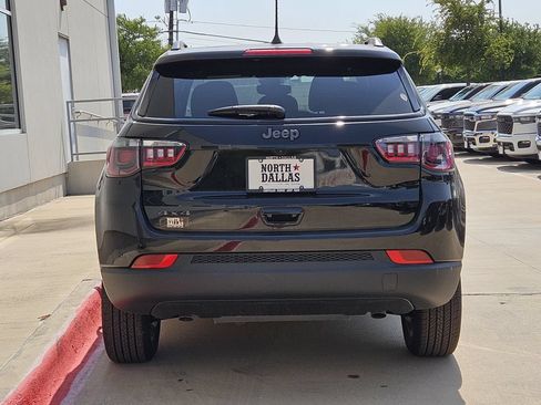 New 2026 Jeep Compass Latitude AWD/4WD image 4